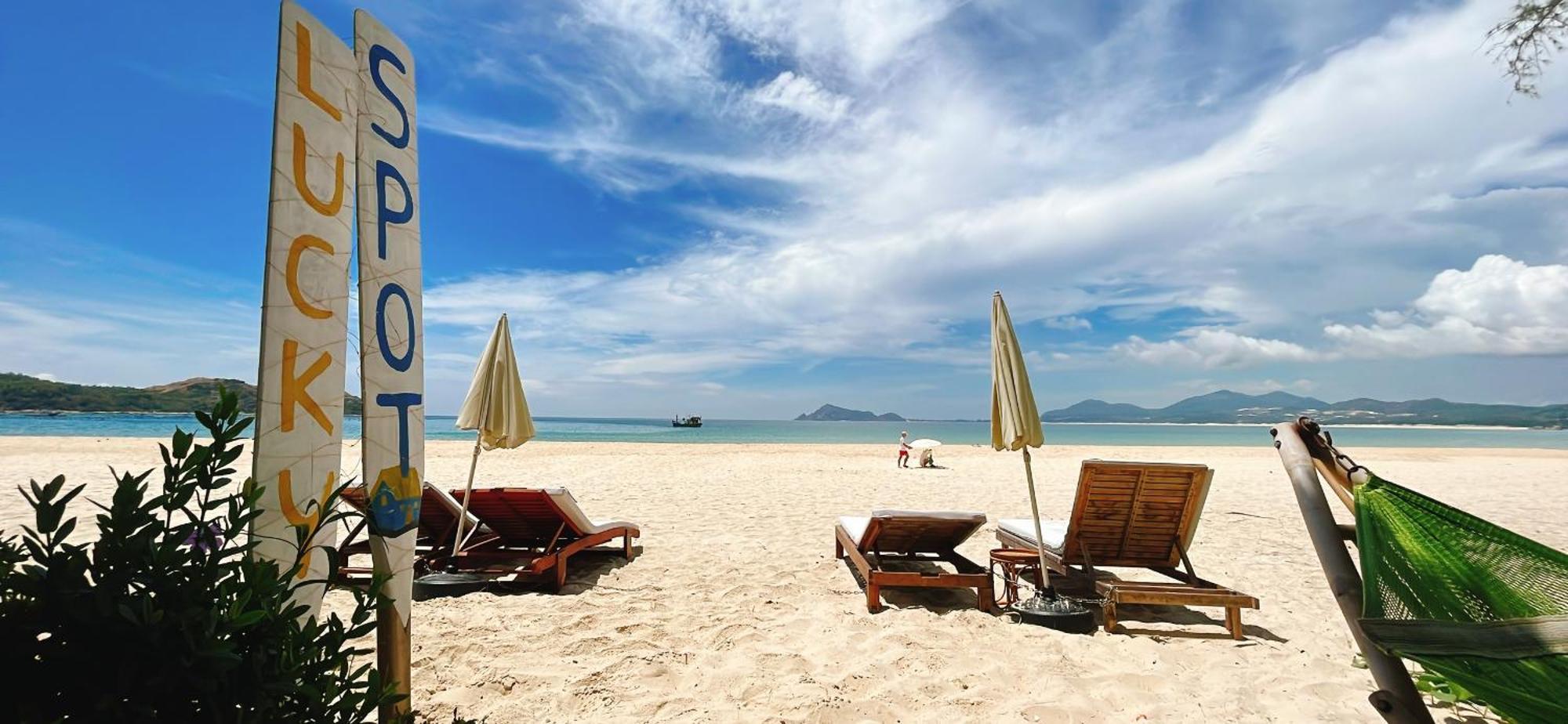 Lucky Spot Beach Bungalow Song Cau Экстерьер фото